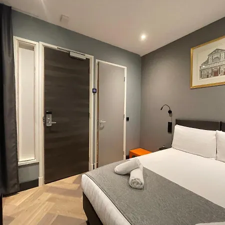 H3 Center Hotel